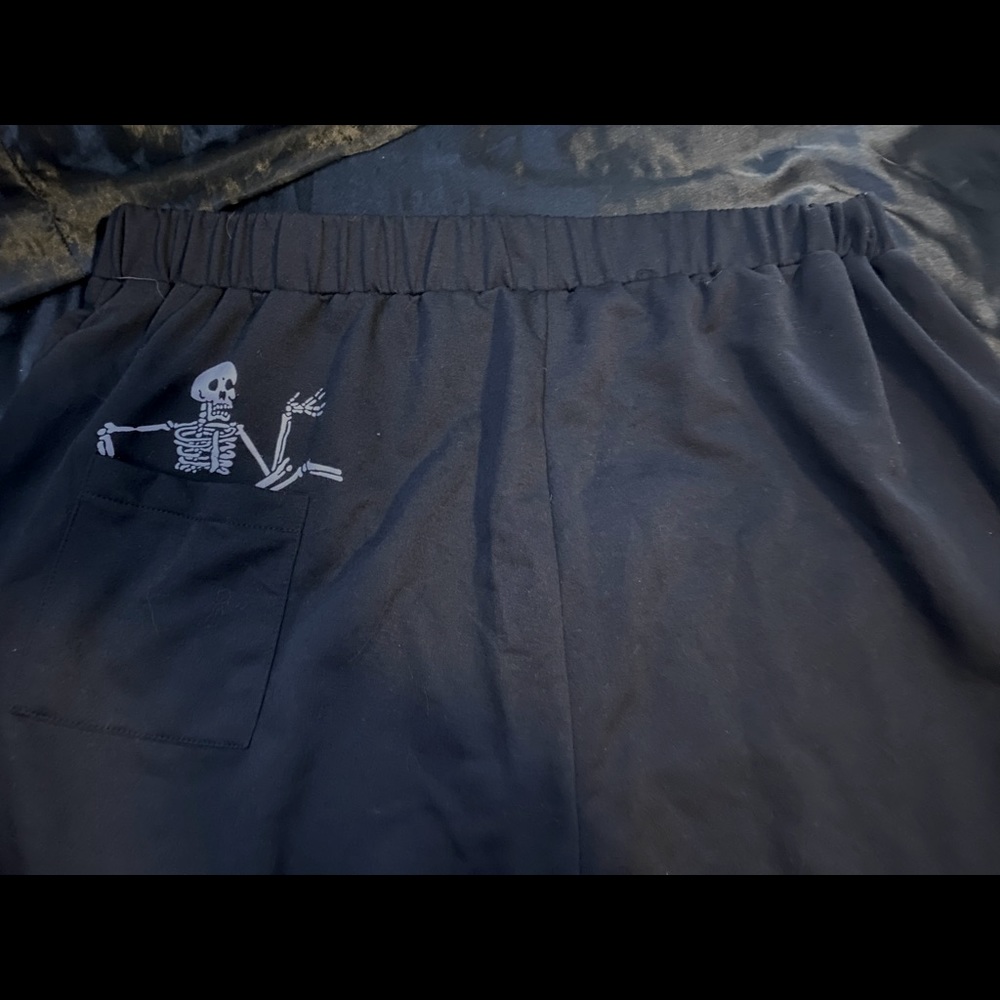 Skeleton pocket joggers